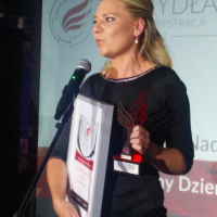 Główny Inspektor Nadzoru Budowlanego, Dorota Cabańska, odbiera nagrodę Skrzydła IT w Administracji 